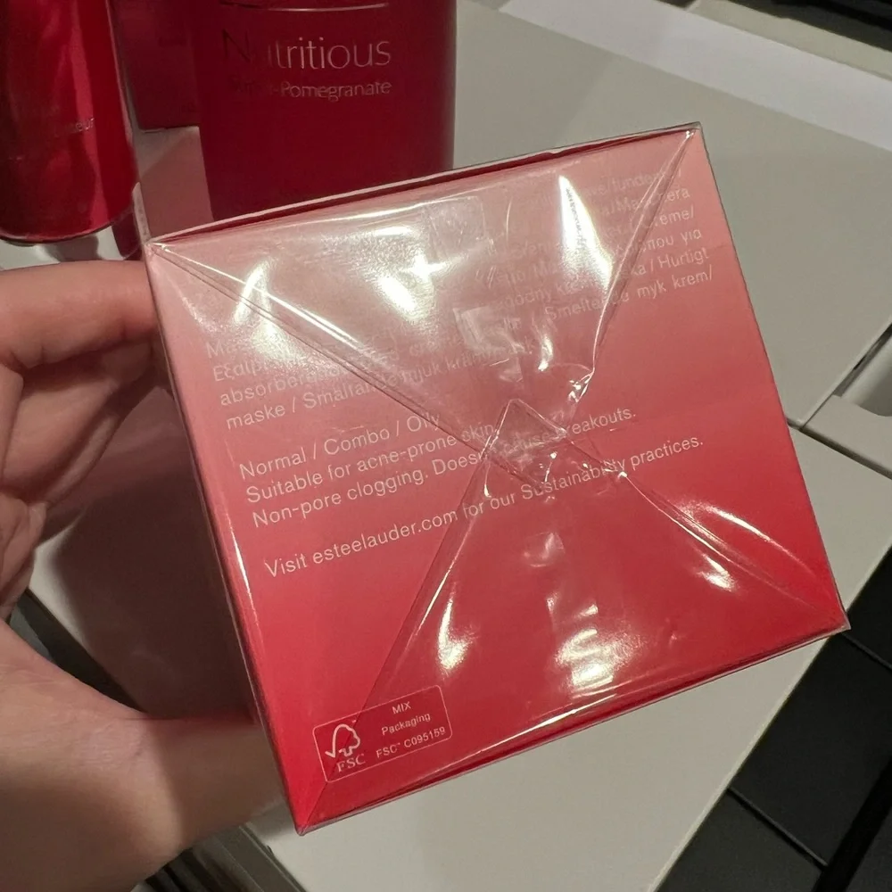 Estée Lauder Nutritious Melting Soft Creme/Mask in Red - Picture 5 of 5